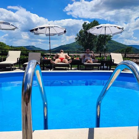 Guest House Hristova Kashta - Христова Къща Cherni Vrŭkh المظهر الخارجي الصورة