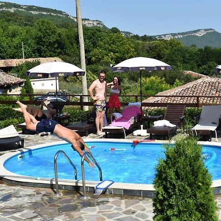 Guest House Hristova Kashta - Христова Къща Cherni Vrŭkh المظهر الخارجي الصورة