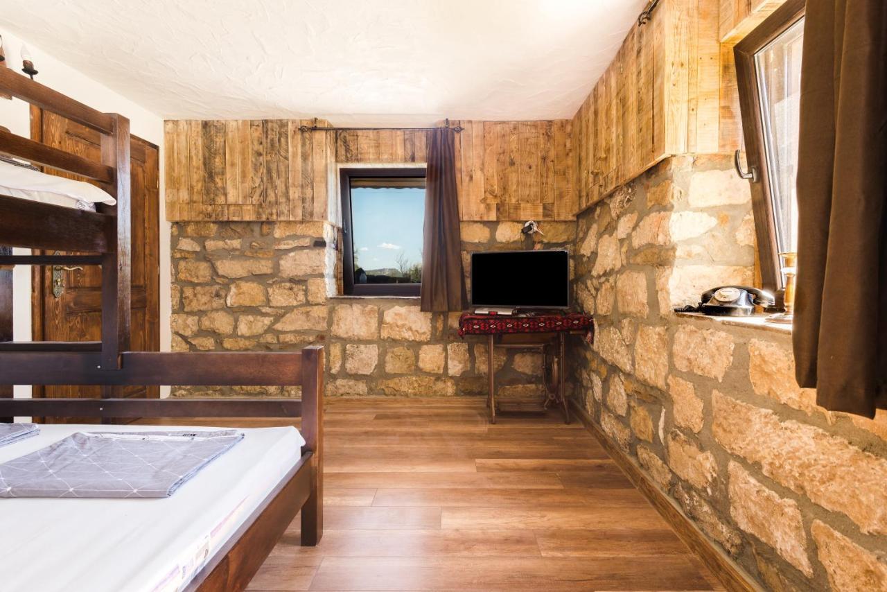 Guest House Hristova Kashta - Христова Къща Cherni Vrŭkh المظهر الخارجي الصورة