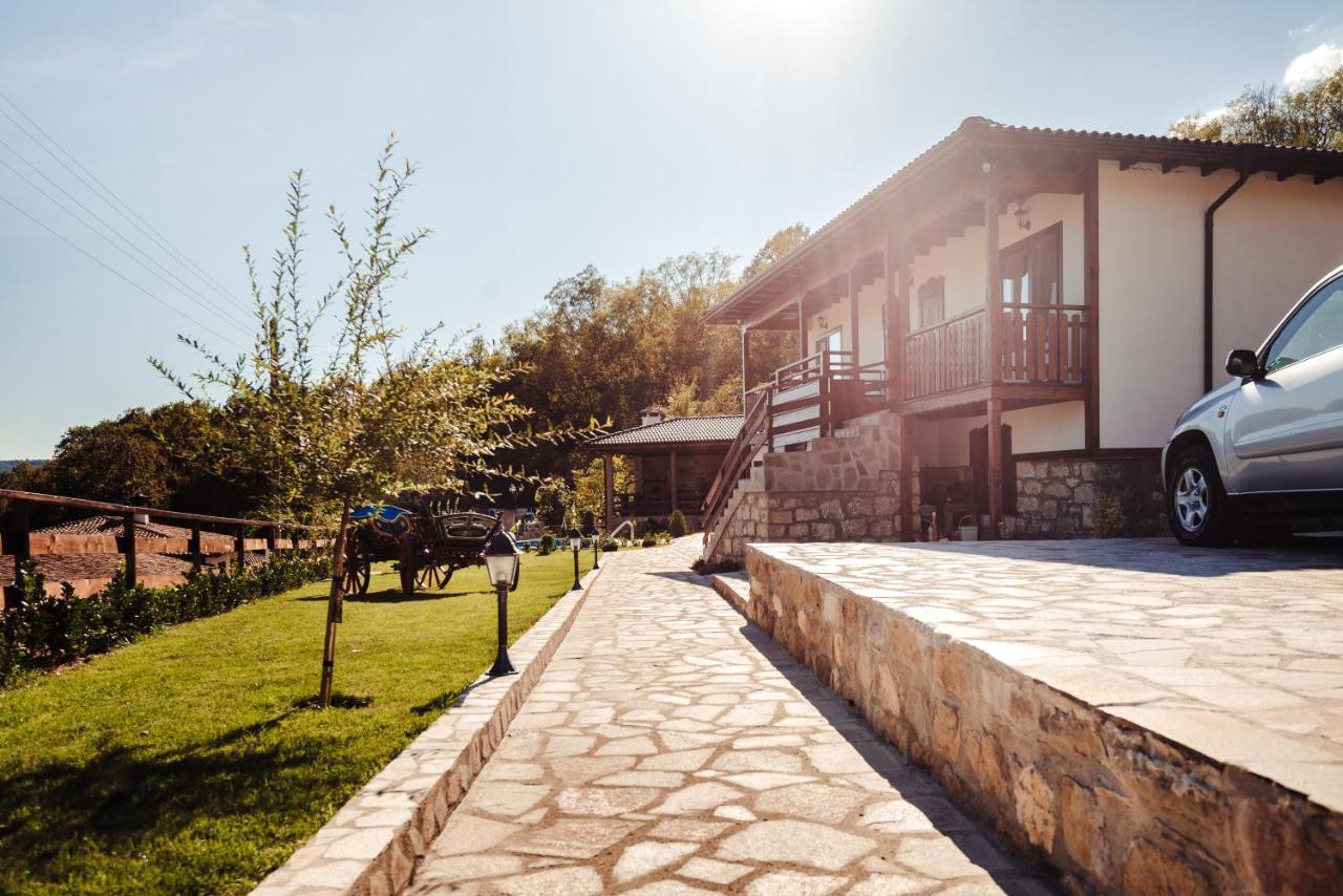 Guest House Hristova Kashta - Христова Къща Cherni Vrŭkh المظهر الخارجي الصورة