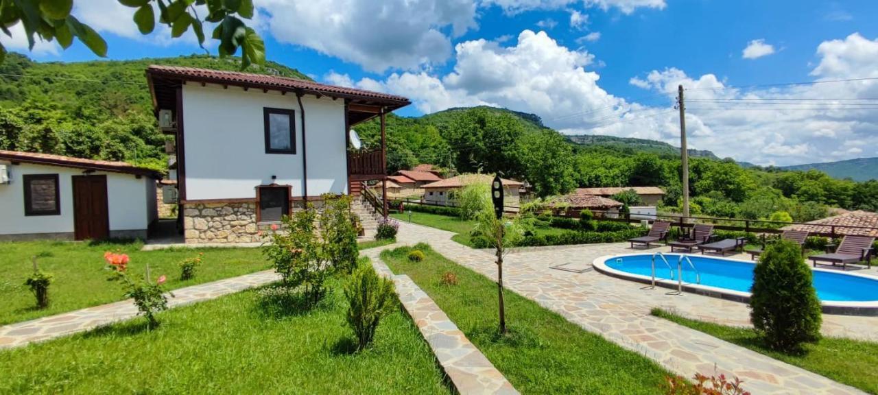 Guest House Hristova Kashta - Христова Къща Cherni Vrŭkh المظهر الخارجي الصورة